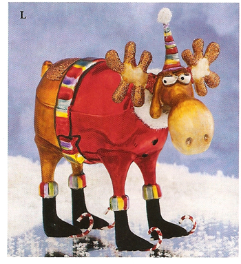 Illustration for article titled 9 More Weird Christmas Ornaments From Bronner's